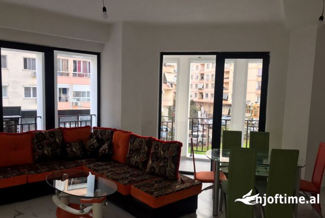 Shtepi me qera 2+1 ne Tirane - 500 Euro