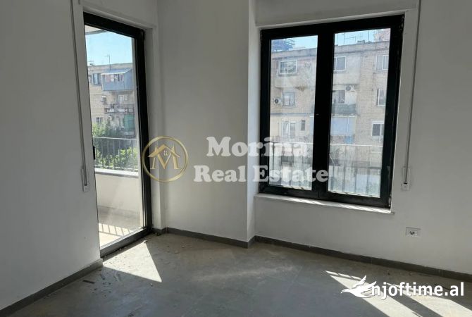 Ambient biznesi me qera 3+1 ne Tirane - 450 Euro