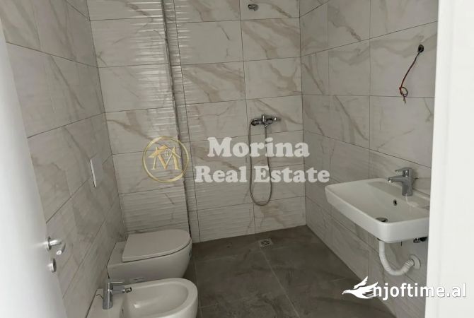 Ambient biznesi me qera 3+1 ne Tirane - 450 Euro