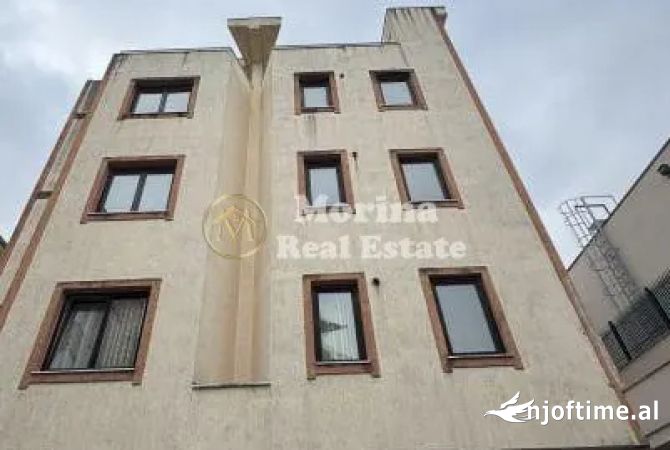 Shtepi me qera 2+1 ne Tirane - 400 Euro