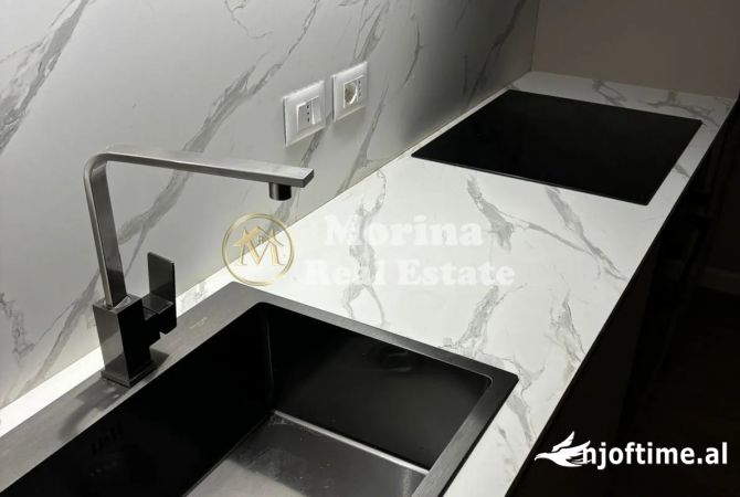 Shtepi me qera Apartament ne Tirane, 2+1, Mobilimi Pjeserisht e mobiluar, Pagesa 700  Euro.