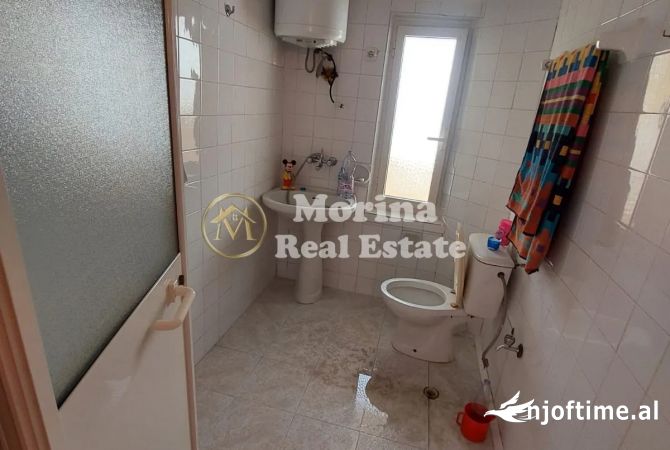 Shtepi ne shitje Apartament ne Tirane, 2+1, Mobilimi E mobiluar, Pagesa 120,000  Euro.