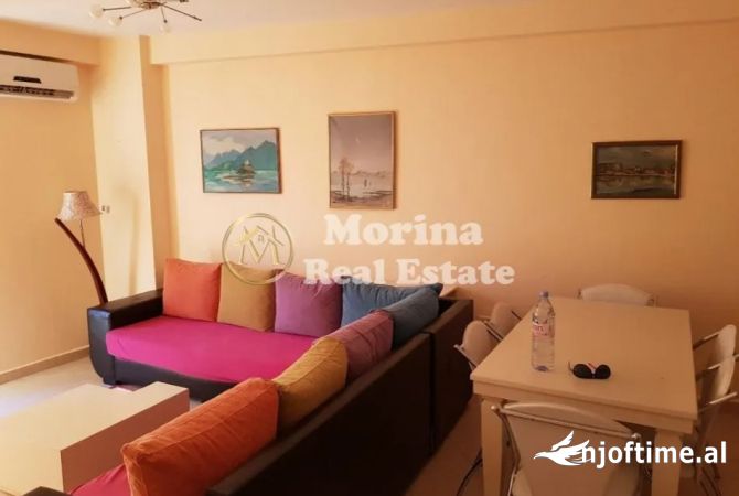Shtepi me qera 2+1 ne Tirane - 670 Euro