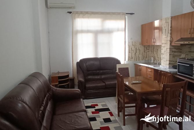 Shtepi me qera 1+1 ne Tirane - 500 Euro