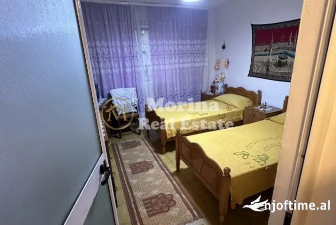 Shtepi me qera Apartament ne Tirane, 2+1, Mobilimi E mobiluar, Pagesa 500  Euro.