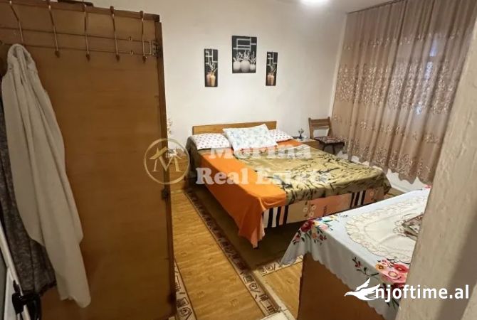 Shtepi me qera Apartament ne Tirane, 2+1, Mobilimi E mobiluar, Pagesa 500  Euro.