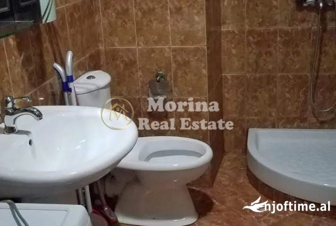 Shtepi me qera 2+1 ne Tirane - 450 Euro