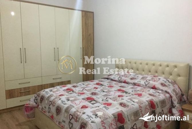 Shtepi me qera Shtepi Private ne Tirane, 3+1, Mobilimi E mobiluar, Pagesa 750  Euro.