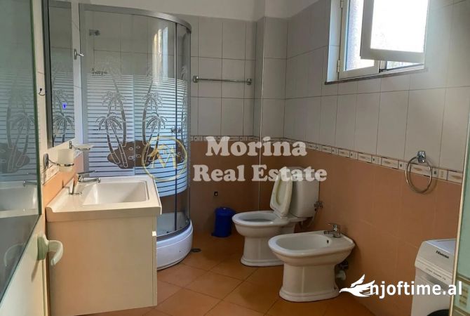 Shtepi me qera Shtepi Private ne Tirane, 2+1, Mobilimi E mobiluar, Pagesa 350  Euro.