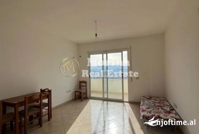 Shtepi me qera 2+1 ne Tirane - 300 Euro