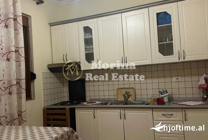 Shtepi me qera 1+1 ne Tirane - 450 Euro