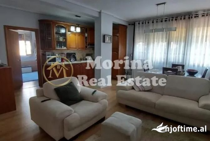 Shtepi me qera 2+1 ne Tirane - 650 Euro