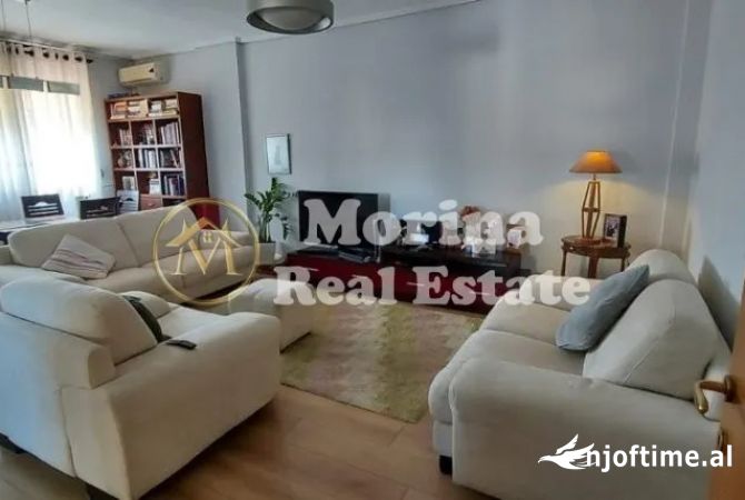 Shtepi me qera 2+1 ne Tirane - 650 Euro