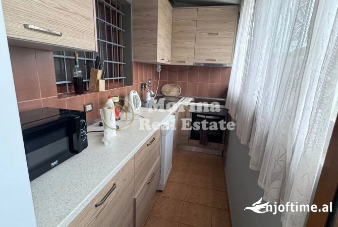 Shtepi me qera 2+1 ne Tirane - 400 Euro