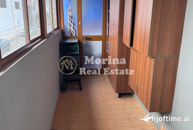Shtepi me qera Apartament ne Tirane, 2+1, Mobilimi E mobiluar, Pagesa 400  Euro.
