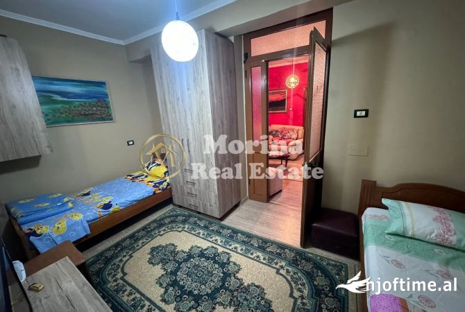 Shtepi me qera Apartament ne Tirane, 2+1, Mobilimi E mobiluar, Pagesa 400  Euro.