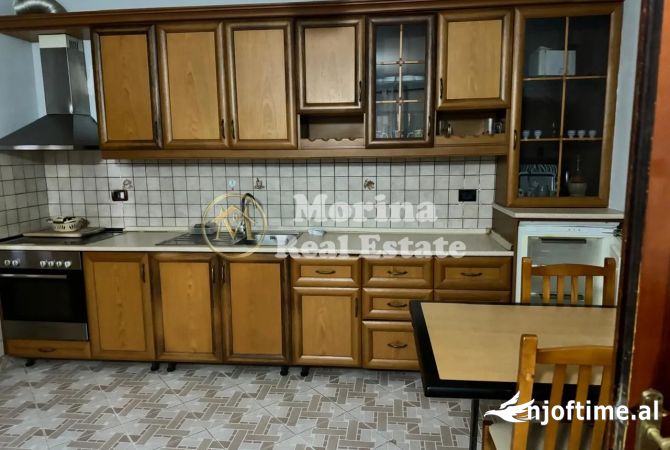 Shtepi me qera Shtepi Private ne Tirane, 2+1, Mobilimi E mobiluar, Pagesa 350  Euro.