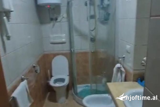 Shtepi me qera Apartament ne Tirane, 1+1, Mobilimi E mobiluar, Pagesa 600  Euro.