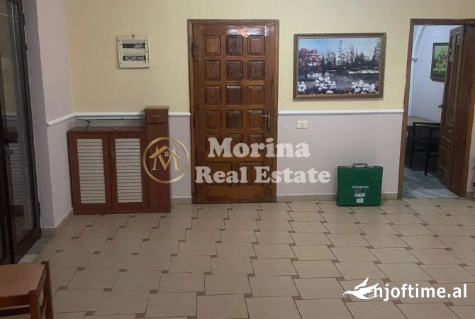 Shtepi me qera 2+1 ne Tirane - 400 Euro