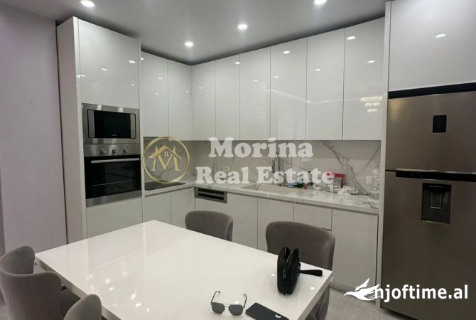 Shtepi me qera 2+1 ne Tirane - 900 Euro