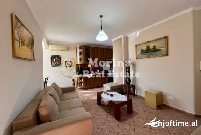 Shtepi me qera 2+1 ne Tirane - 580 Euro