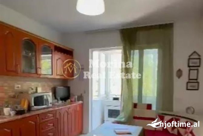Shtepi me qera 2+1 ne Tirane - 500 Euro
