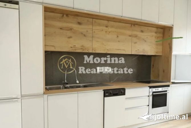 Shtepi me qera 2+1 ne Tirane - 650 Euro