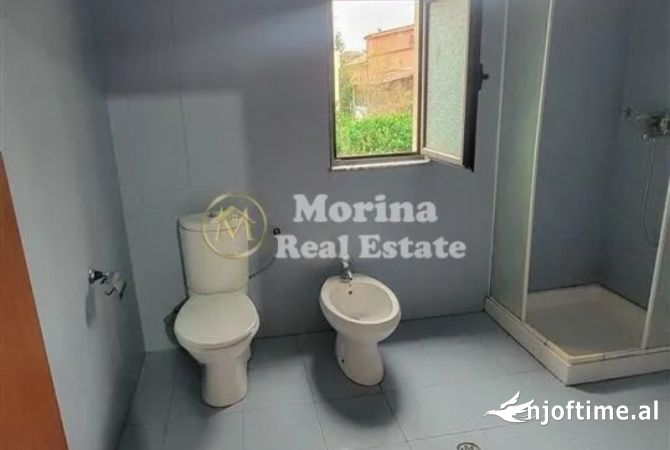 Shtepi me qera 2+1 ne Tirane - 400 Euro