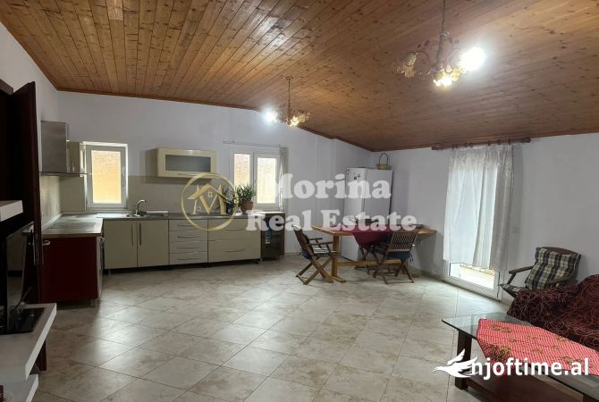 Shtepi me qera 2+1 ne Tirane - 340 Euro