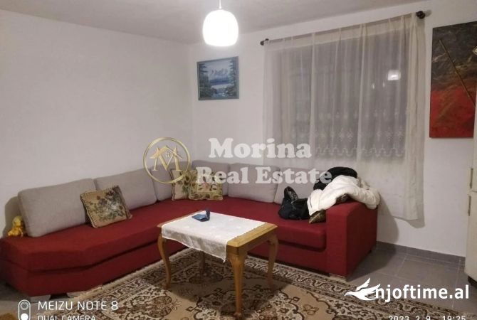 Shtepi me qera Garsoniere ne Tirane - 300 Euro