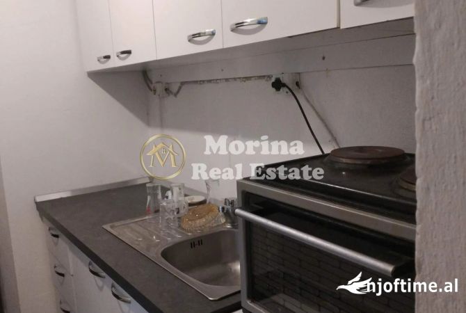 Shtepi me qera Garsoniere ne Tirane - 300 Euro