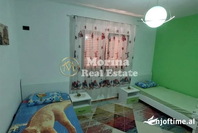 Shtepi me qera Apartament ne Tirane, 2+1, Mobilimi E mobiluar, Pagesa 450  Euro.
