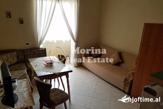 Shtepi me qera Apartament ne Tirane, 1+1, Mobilimi E mobiluar, Pagesa 400  Euro.