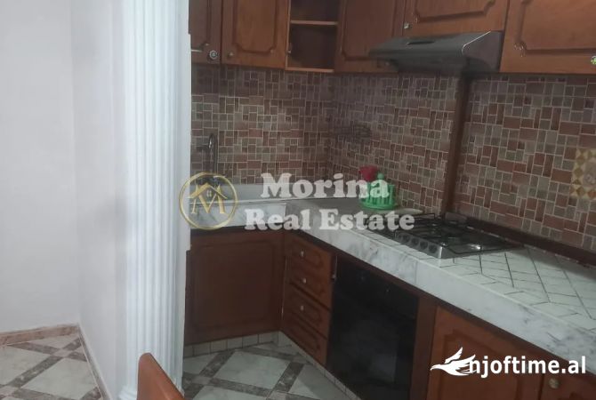 Shtepi me qera 2+1 ne Tirane - 450 Euro