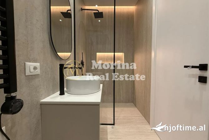 Shtepi me qera 2+1 ne Tirane - 1,800 Euro