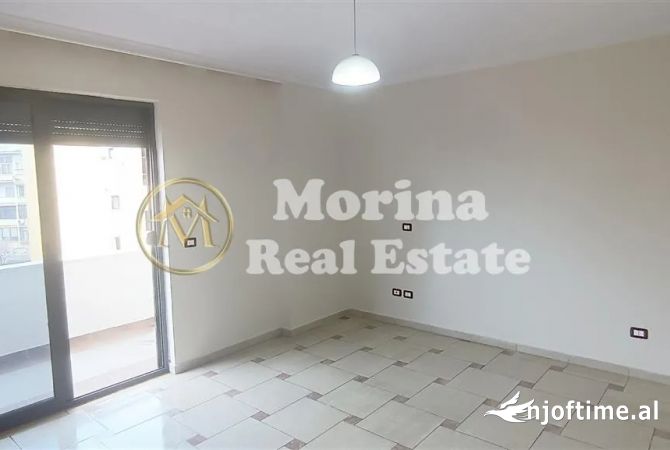 Shtepi me qera 3+1 ne Tirane - 1,300 Euro