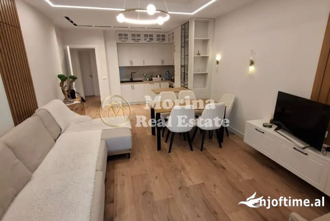 Shtepi me qera 2+1 ne Tirane - 1,000 Euro
