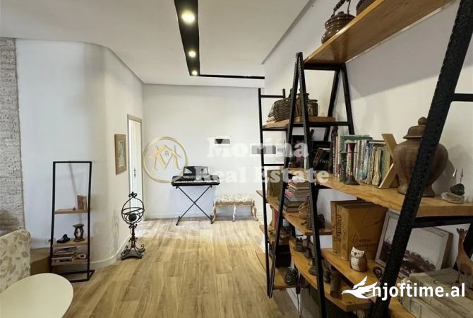 Shtepi me qera 2+1 ne Tirane - 800 Euro