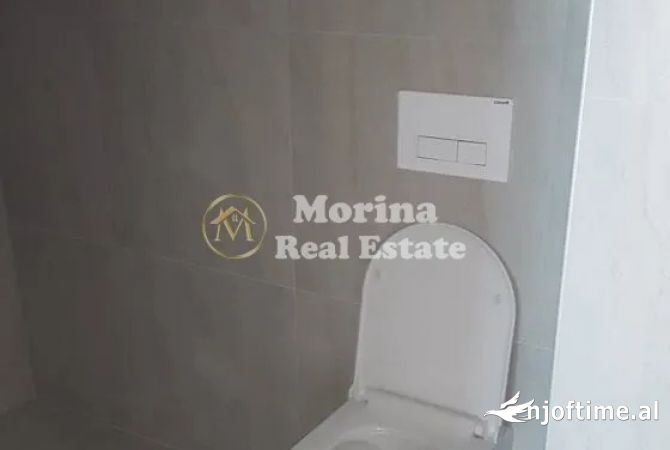 Ambient biznesi me qera 3+1 ne Tirane - 300 Euro