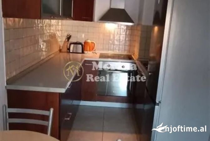 Shtepi me qera 1+1 ne Tirane - 470 Euro