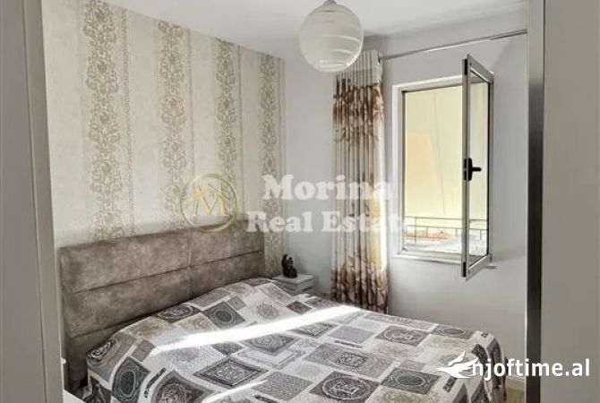 Shtepi me qera Apartament ne Tirane, 3+1, Mobilimi E mobiluar, Pagesa 900  Euro.