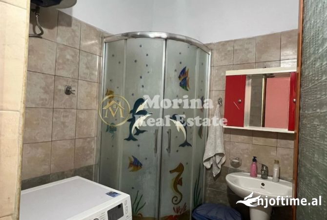 Shtepi me qera 2+1 ne Tirane - 300 Euro