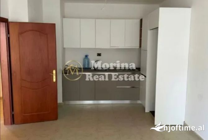 Shtepi me qera 3+1 ne Tirane - 400 Euro