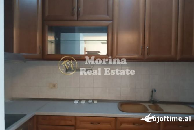 Shtepi me qera 2+1 ne Tirane - 700 Euro