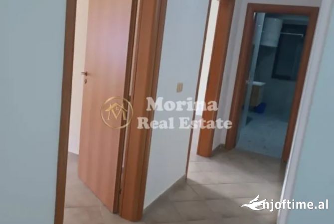 Shtepi me qera Apartament ne Tirane, 2+1, Mobilimi Bosh, pa mobiluar, Pagesa 700  Euro.