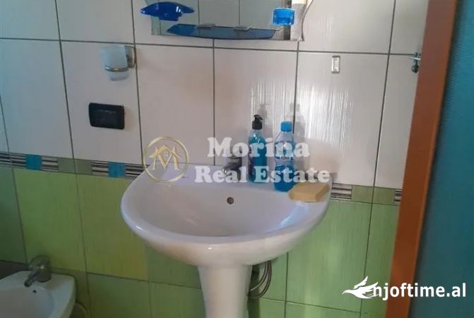 Shtepi me qera 1+1 ne Tirane - 250 Euro