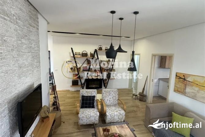 Shtepi me qera 2+1 ne Tirane - 800 Euro