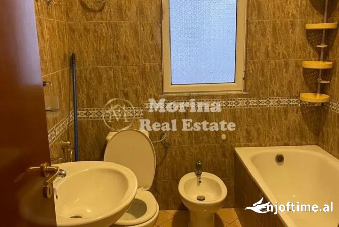 Shtepi me qera 2+1 ne Tirane - 570 Euro