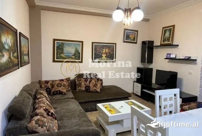 Shtepi me qera Apartament ne Tirane, 2+1, Mobilimi E mobiluar, Pagesa 570  Euro.