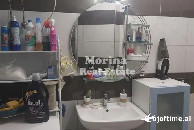 Shtepi me qera Apartament ne Tirane, 1+1, Mobilimi E mobiluar, Pagesa 450  Euro.